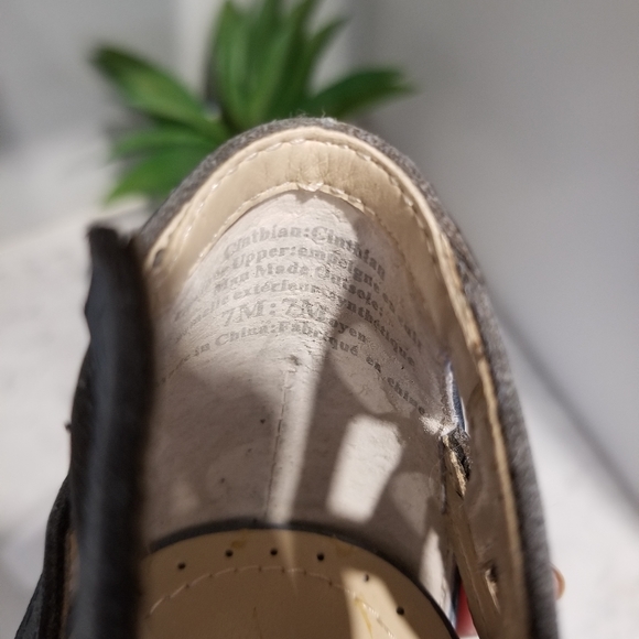 ADRIENNE VITTADINI LEATHER WEDGE LEATHER SANDALS. - Picture 7 of 7